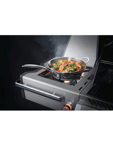 Barbacoa Napoleon Prestige PRO 825 Con Quemador Lateral De Potencia, Quemadores Inferiores Y Traseros Infrarrojos Inox