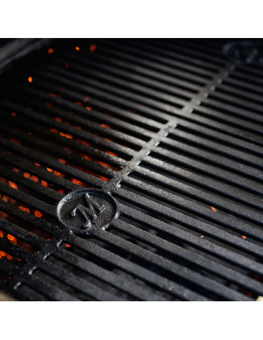 Gravity series 1050 Digital Charcoal Grill + smoker 30"