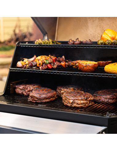 Gravity series 1050 Digital Charcoal Grill + smoker 30"