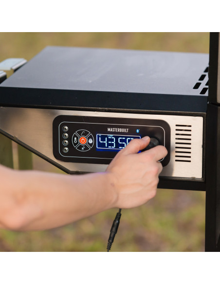 Masterbuilt® − Gravity SeriesTM 560 Grill & Smoker Internacional